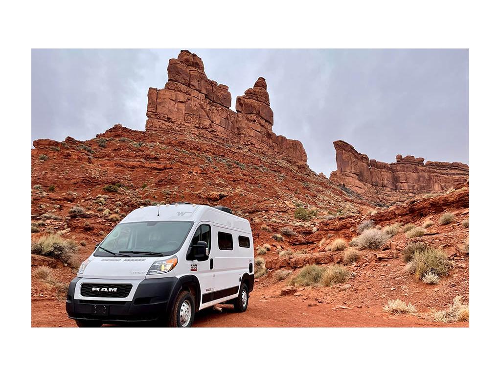 Solis pocket parked in red rocks