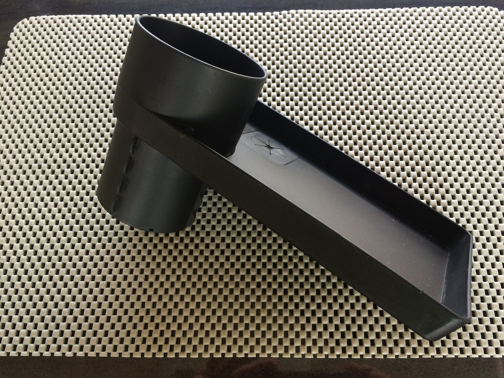 Small tray and cupholder.